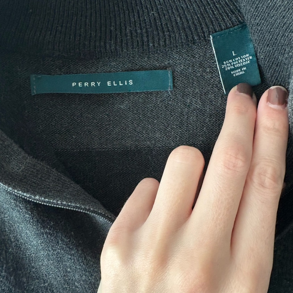 Perry Ellis Men's Black Sweater quarter zip - Picture 3 of 4
